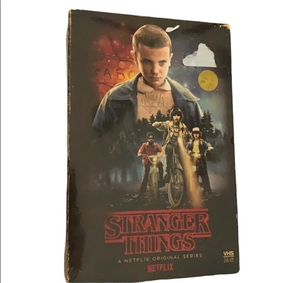 The stranger things a Nexflix original series video - Picture 1 of 2